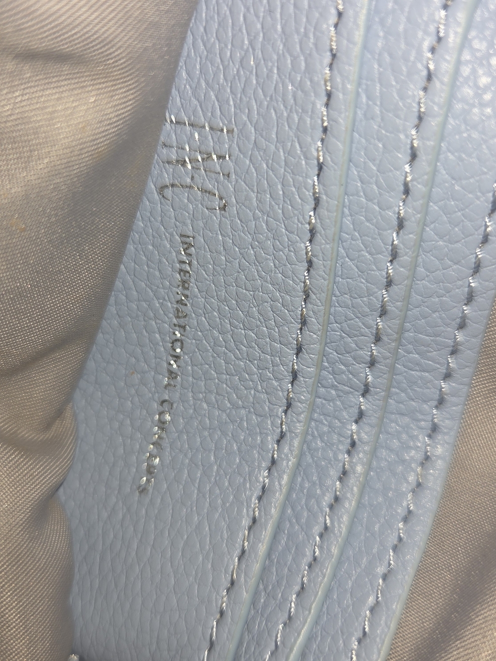 Urban Outfitters Quilted Iridescent Pastel Crossbody Bag - Picture 5 of 9